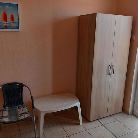 Къща За Гости Семейство Маврови Otel Rezovo Dış mekan fotoğraf