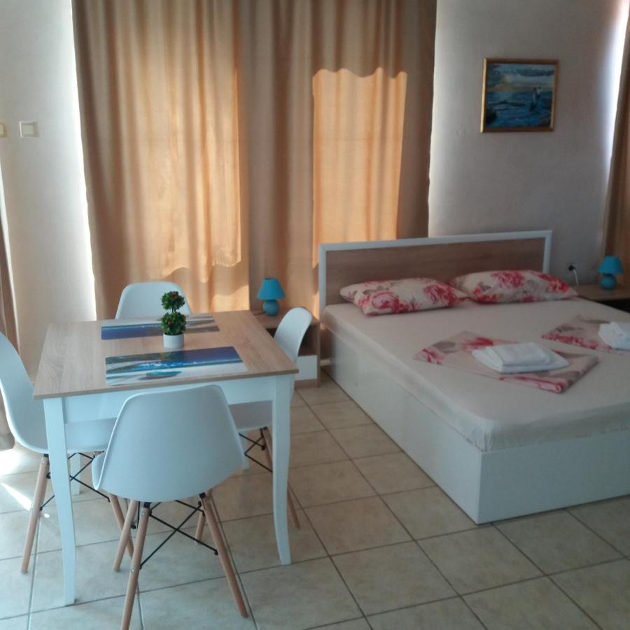 Къща За Гости Семейство Маврови Otel Rezovo Dış mekan fotoğraf