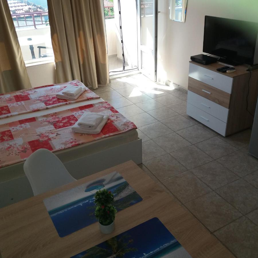 Къща За Гости Семейство Маврови Otel Rezovo Dış mekan fotoğraf