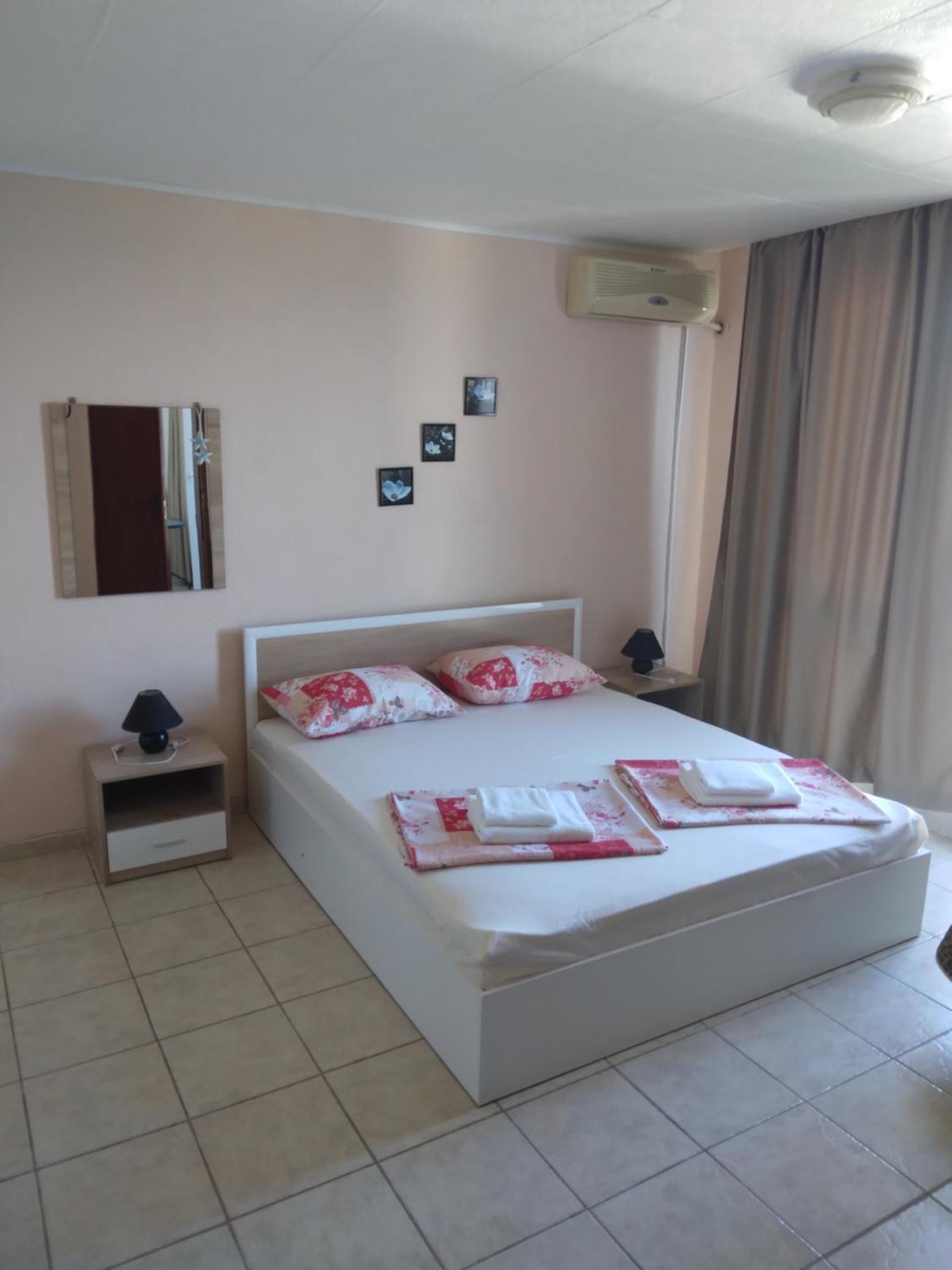 Къща За Гости Семейство Маврови Otel Rezovo Dış mekan fotoğraf